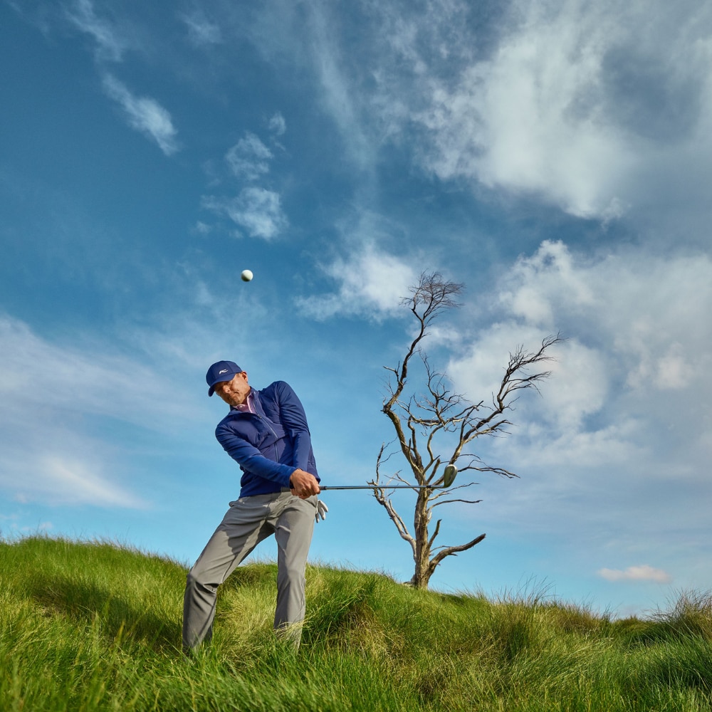 Mastering the Seasons: Your Fall Golf Attire Checklist